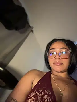 ashley_Tompson1