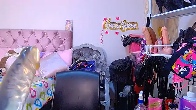 lanaqueen699