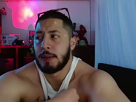 Spilios_low live cam on StripChat