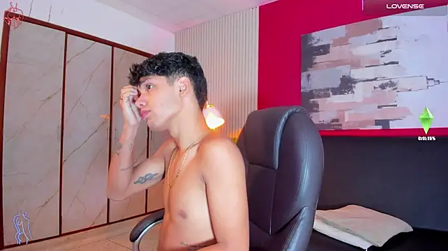 Naughty_BoyW