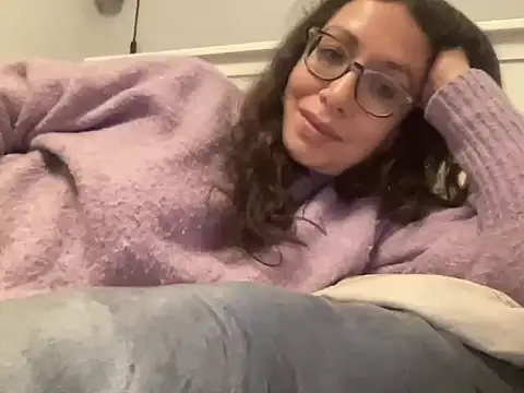RosaFreya live cam on StripChat