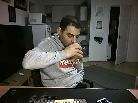 mihaimichael live cam on StripChat