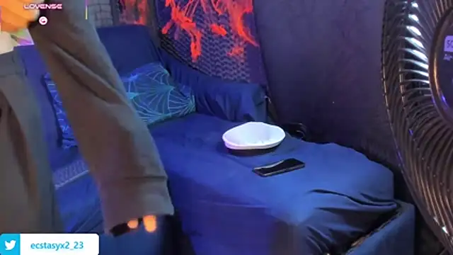 ECSTASYX2-23 live cam on StripChat