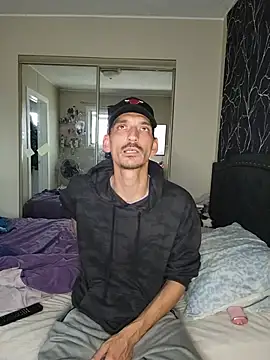 Matthew_204 live cam on StripChat
