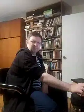 Pokaz2020 live cam on StripChat