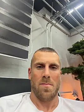 johnytrain (M young) - Cumshow at gym+last tip 5m toy control!!