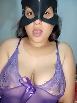 Thenugril live cam on StripChat