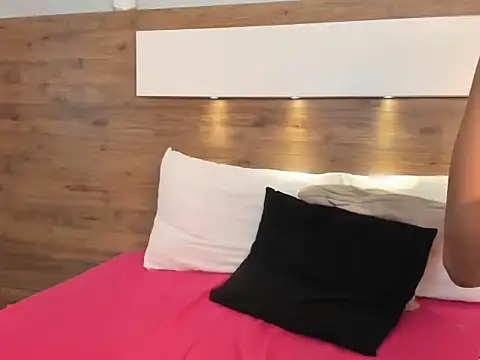 NINA_VEGA