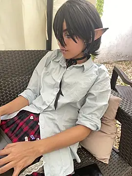 Rithsy_Core live cam on StripChat