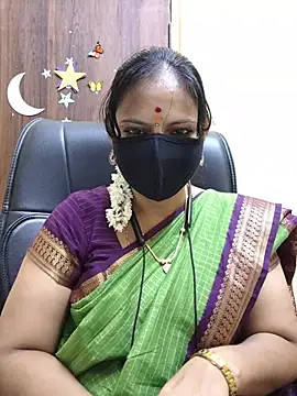 Tamil_white_beauty live cam on StripChat