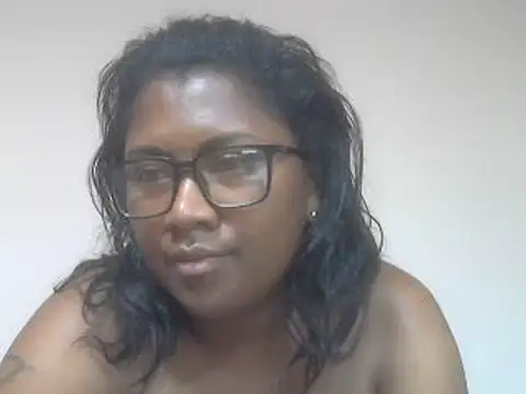 cutybigass live cam on StripChat