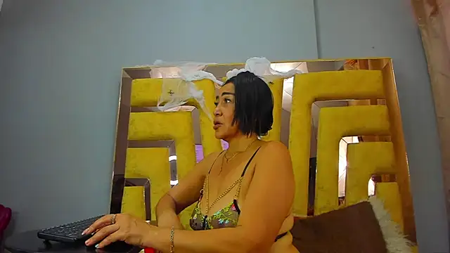 VikyThomsonn
