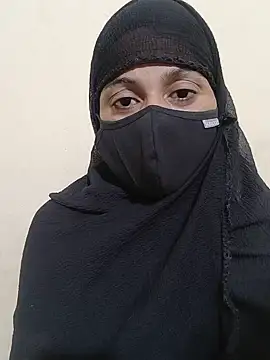 Hot_Saraa04