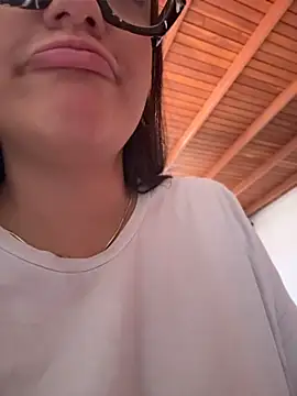 alilith live cam on StripChat