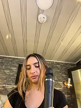 _luisaa_sweet live cam on StripChat