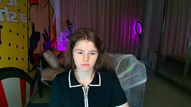 Lilith-BloomX live cam on StripChat