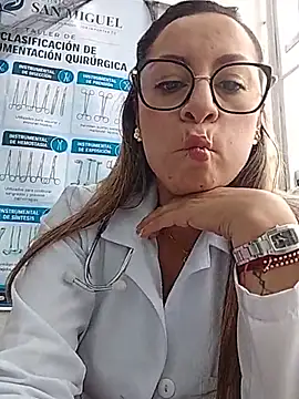 Dr-Kathy_23 live cam on StripChat