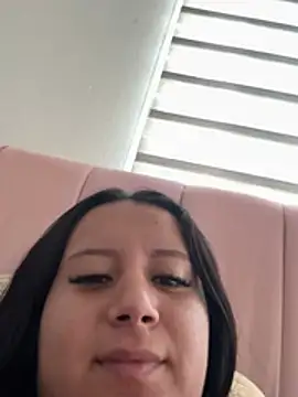 alaia33200 (F teen) - OPEN MY PUSSY