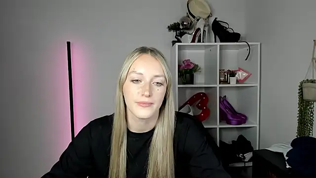 EvelynBlond