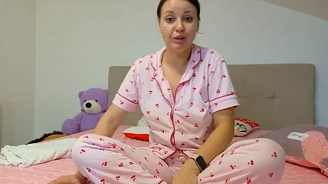 SweetMaddy888 live cam on StripChat