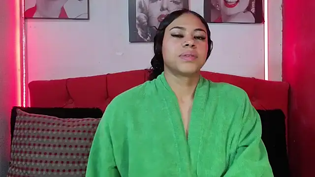 Tiana_Ebony18