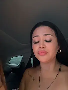 Sara_fun Live Webcam on Stripchat