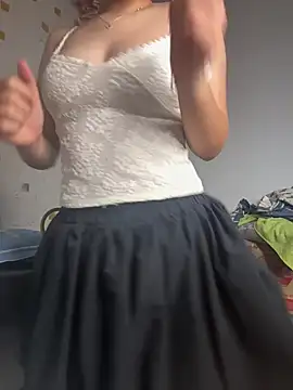 single_moom2k (F young) - Show feet