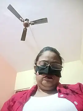 SassyLuxe webcam