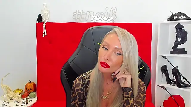 ElizaWeize live cam on StripChat