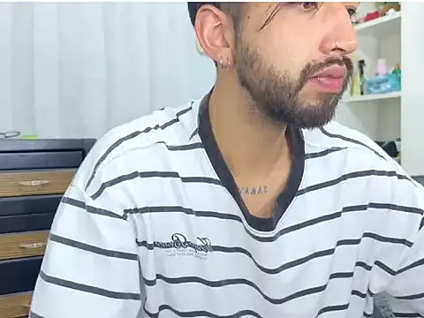 thomass1018 (M young) - show my big load of cum