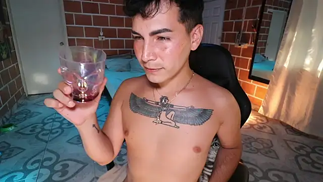 Ryan_picato live cam on StripChat