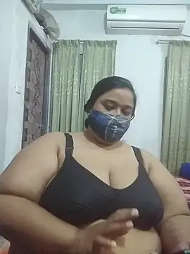 momo_loves live sex cam