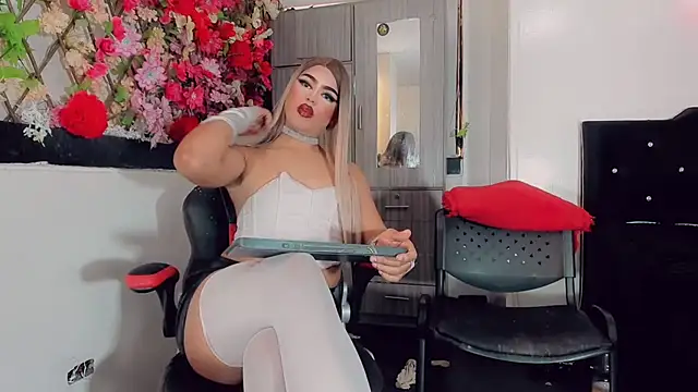 Thiara_veky_ live sex cam