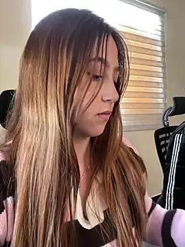 vixen_lauret (F young) - spank a kira