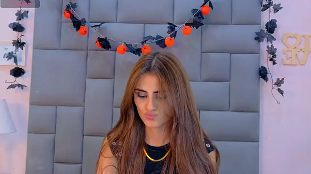 Ariaa_Collins