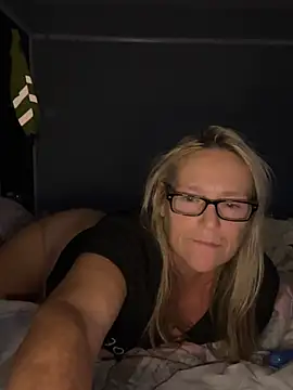 Blondnboujee53