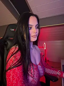 LunnaVey live cam on StripChat