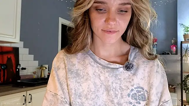 Moni_Carroll