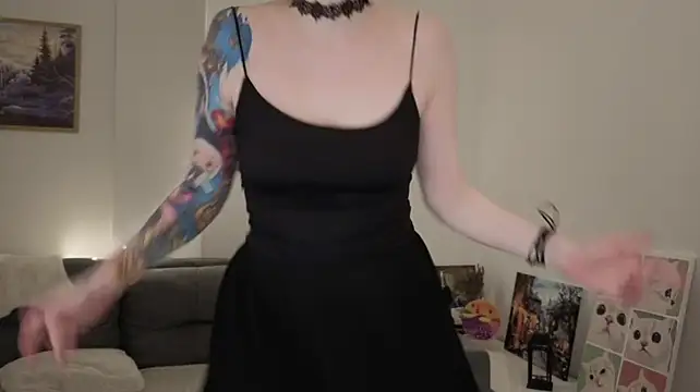Aurora_Velvett_