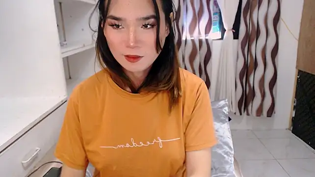 ur_luxella