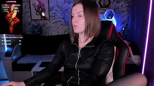 Devi_Evi