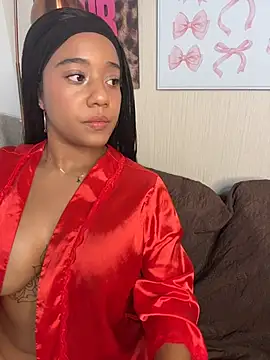 Nina_Skyy
