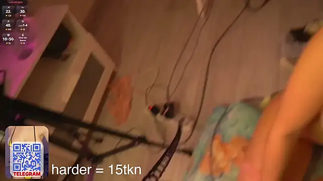 cream_fucks webcam
