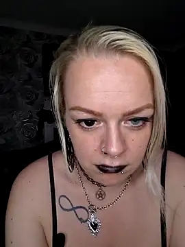 Brattylittledemonx webcam