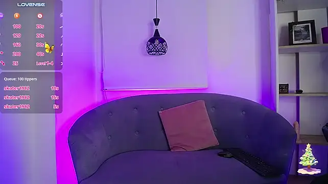 zoe_velvet_