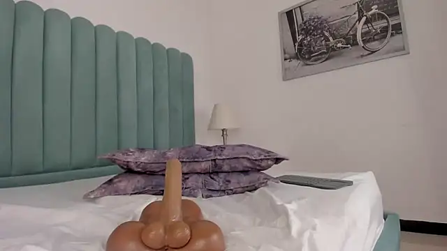 kimjonnes01 live cam on StripChat