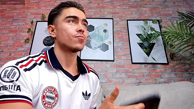 Mateo_Strong1