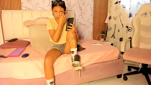 lilith_horny