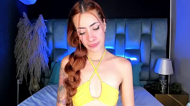 LolaGray__