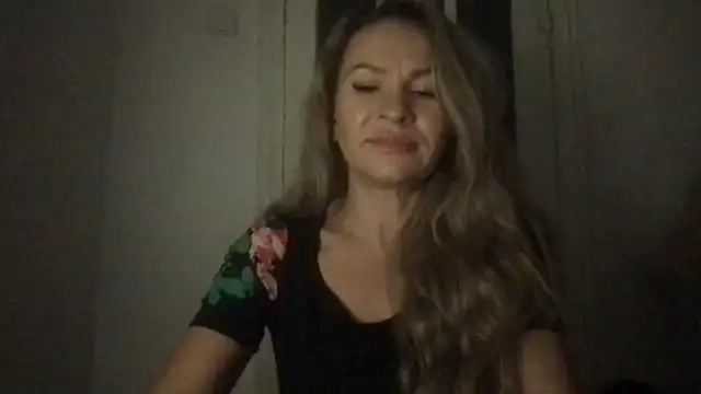 Tavonira live cam on StripChat